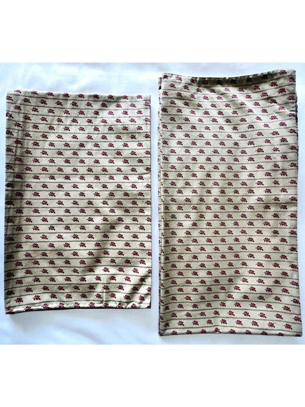 MARTHA STEWART Everyday Pillowcases PAIR 1-King 1-Standard Tan Red Made in USA